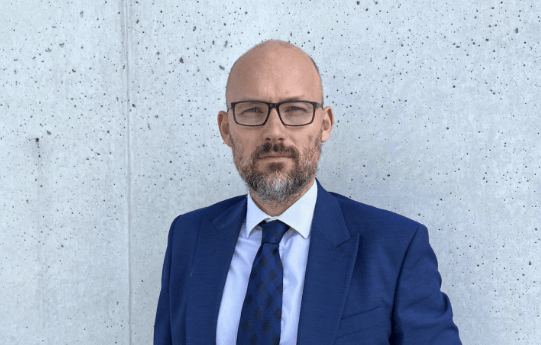 Úvodní obrázek: Výsledky firem společně s vyhlídkami na pokles sazeb táhnou akcie výše